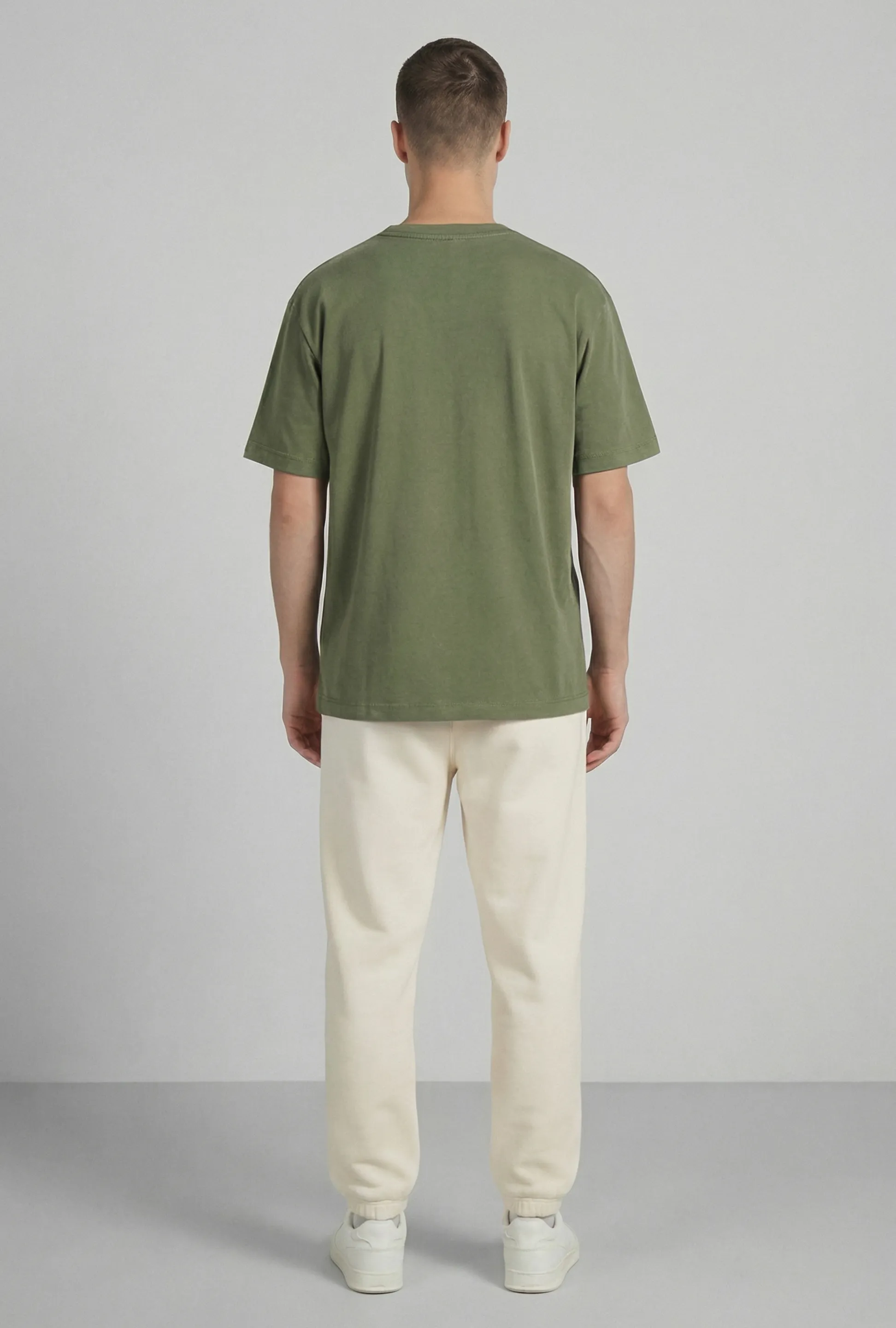 DEEP LICHEN GREEN